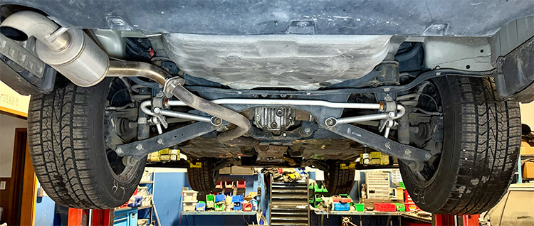 Whiteline Rear Sway Bar on Subaru Outback